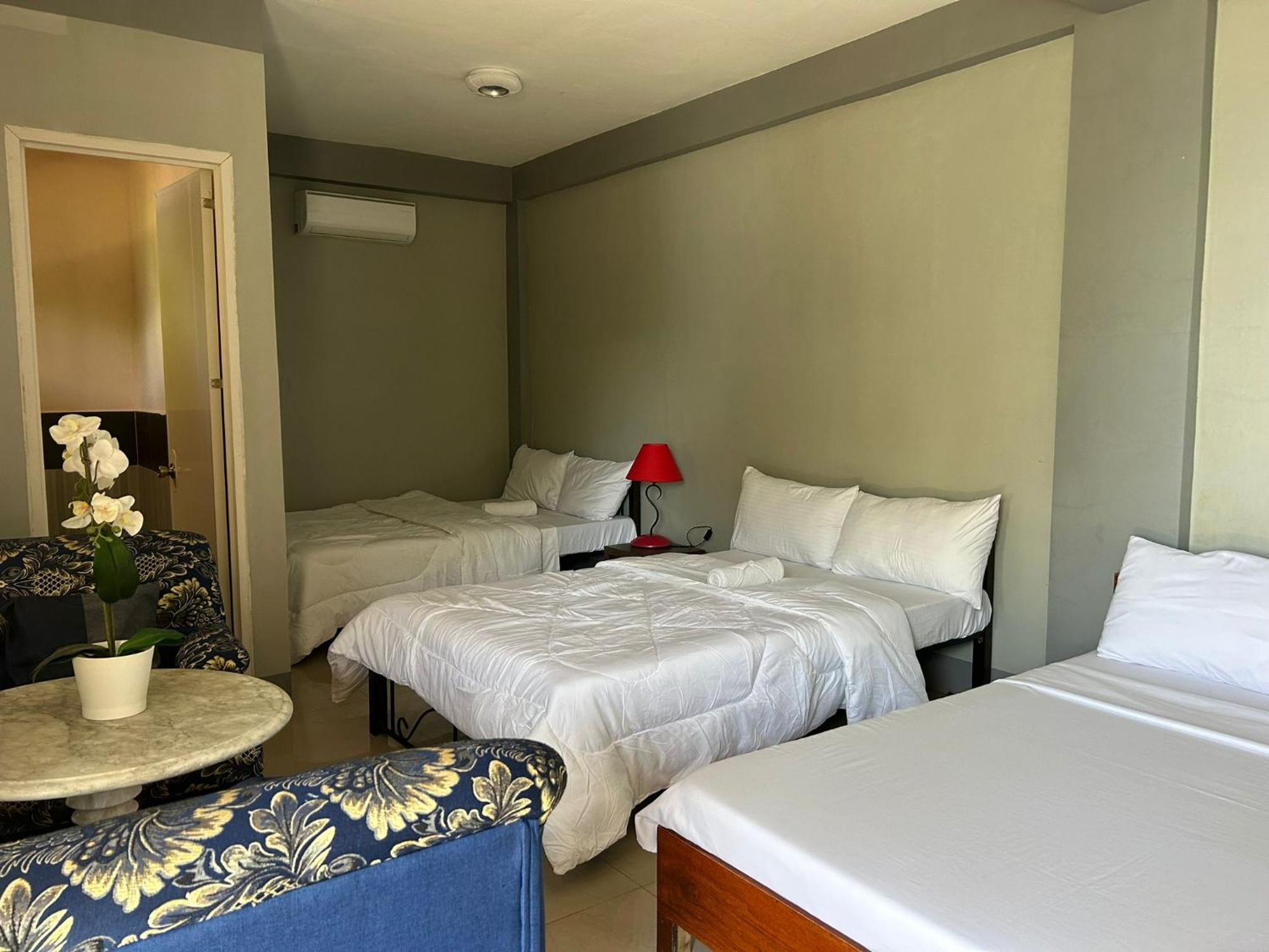 El Krimphoff Resort Romblon Екстериор снимка