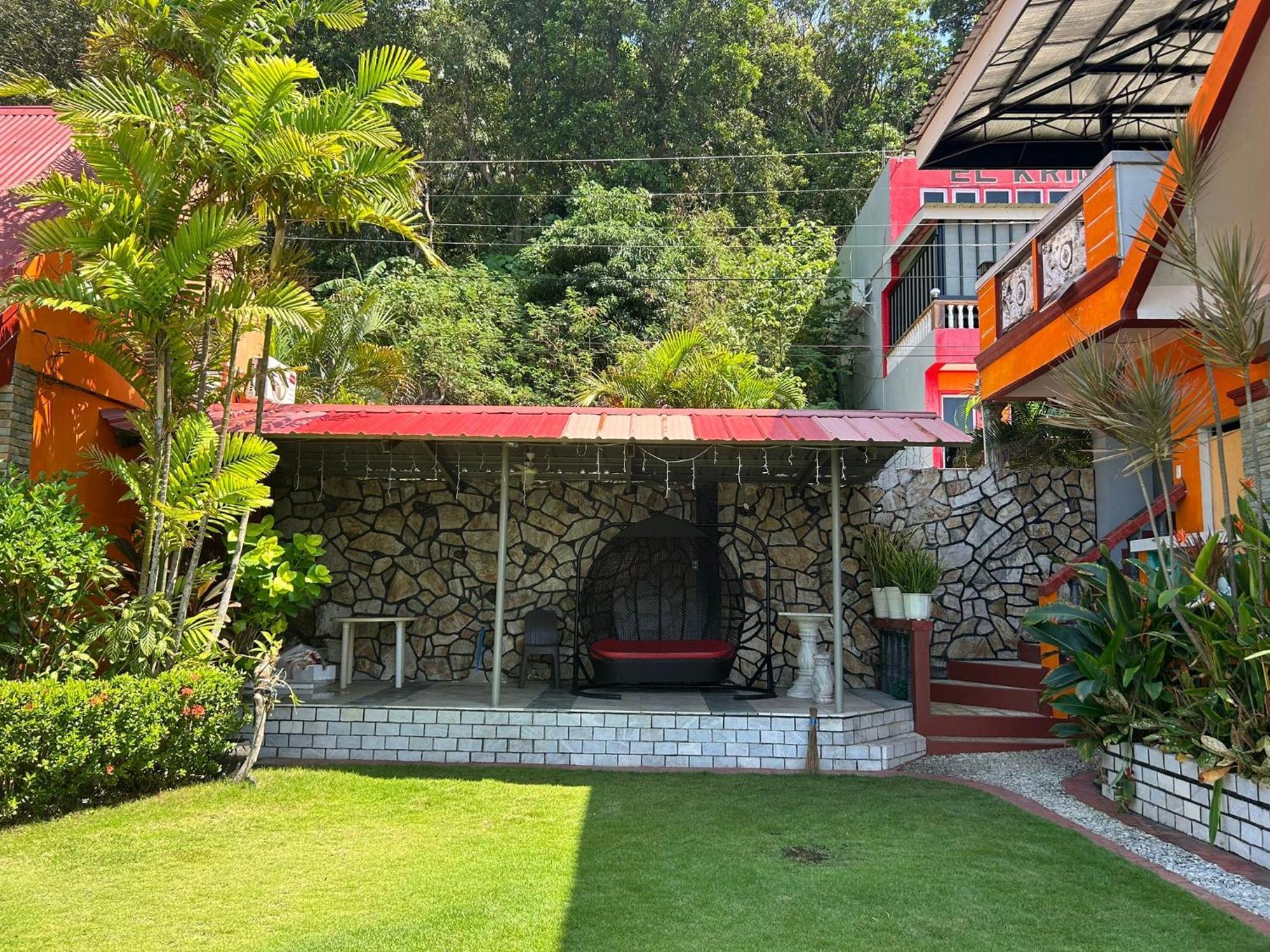 El Krimphoff Resort Romblon Екстериор снимка